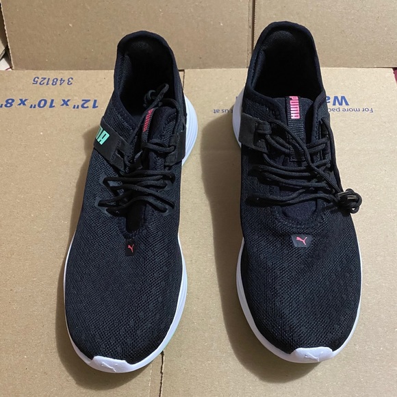 Size 11 women’s puma soft foam - Picture 1 of 3